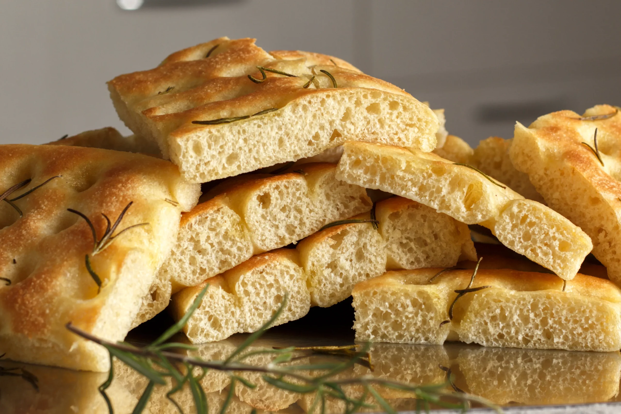 focaccia-olio-e-rosmarino-tranci